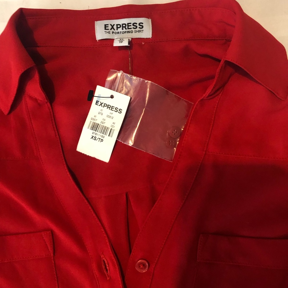 Red express button down - Picture 2 of 3
